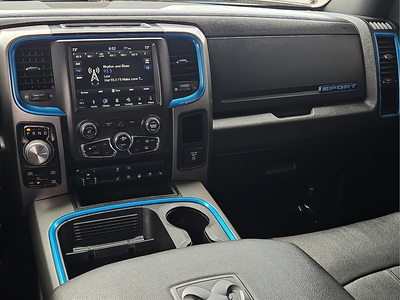 2018 RAM 1500 Sport Crew Cab 4WD w/Leather & NAV