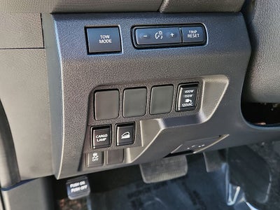2024 Nissan Frontier SL Crew Cab 4WD Leather/Roof