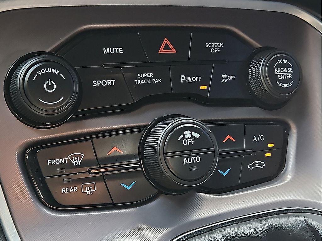 2022 Dodge Challenger R/T Shaker NAV/Performance Pkg.