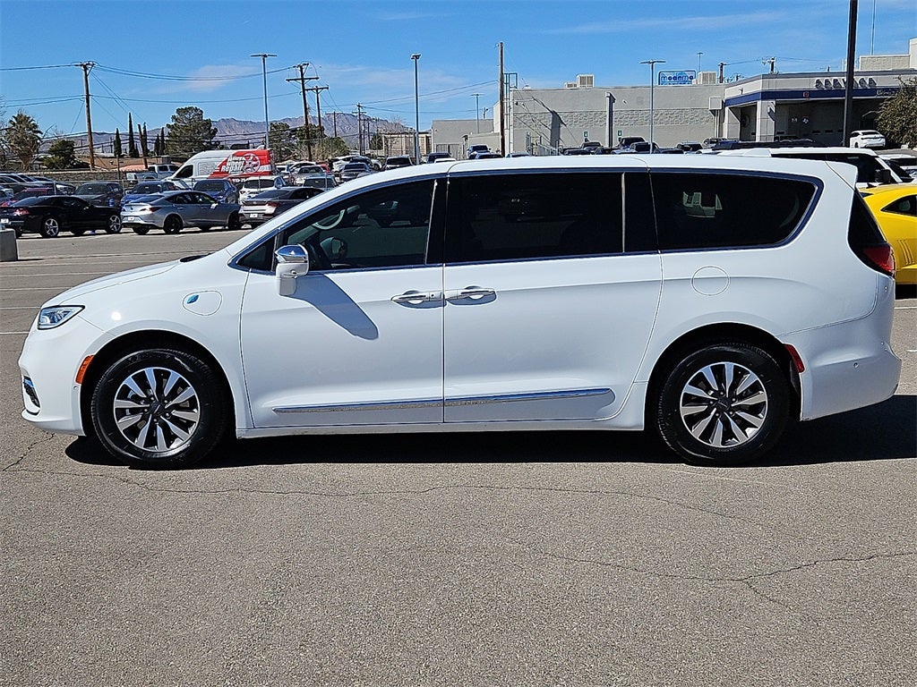 2022 Chrysler Pacifica Hybrid Limited
