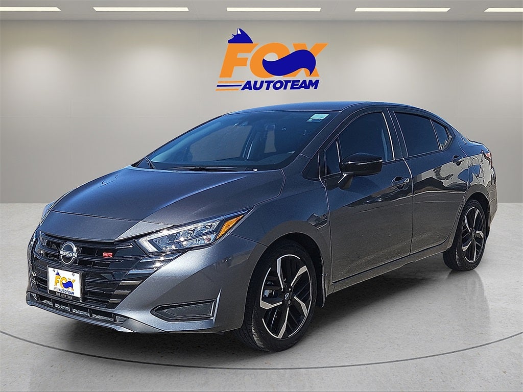 2025 Nissan Versa 1.6 SR