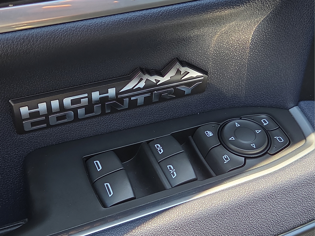 2025 Chevrolet Silverado 1500 High Country