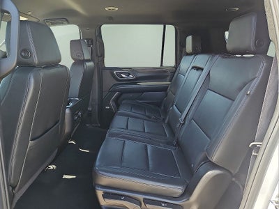 2024 Chevrolet Suburban LT