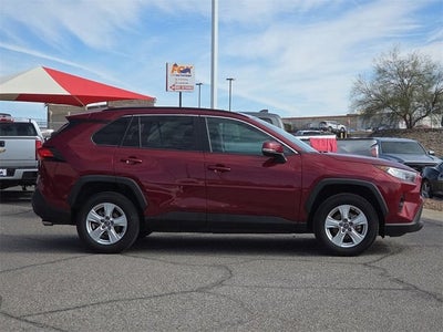 2020 Toyota RAV4 XLE