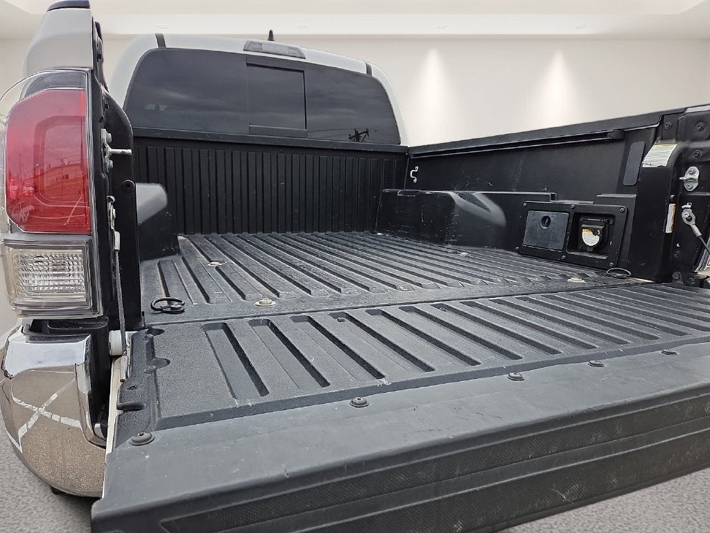 2022 Toyota Tacoma TRD Off-Road V6