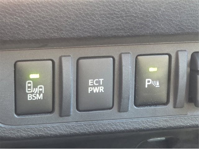 2022 Toyota Tacoma Limited V6