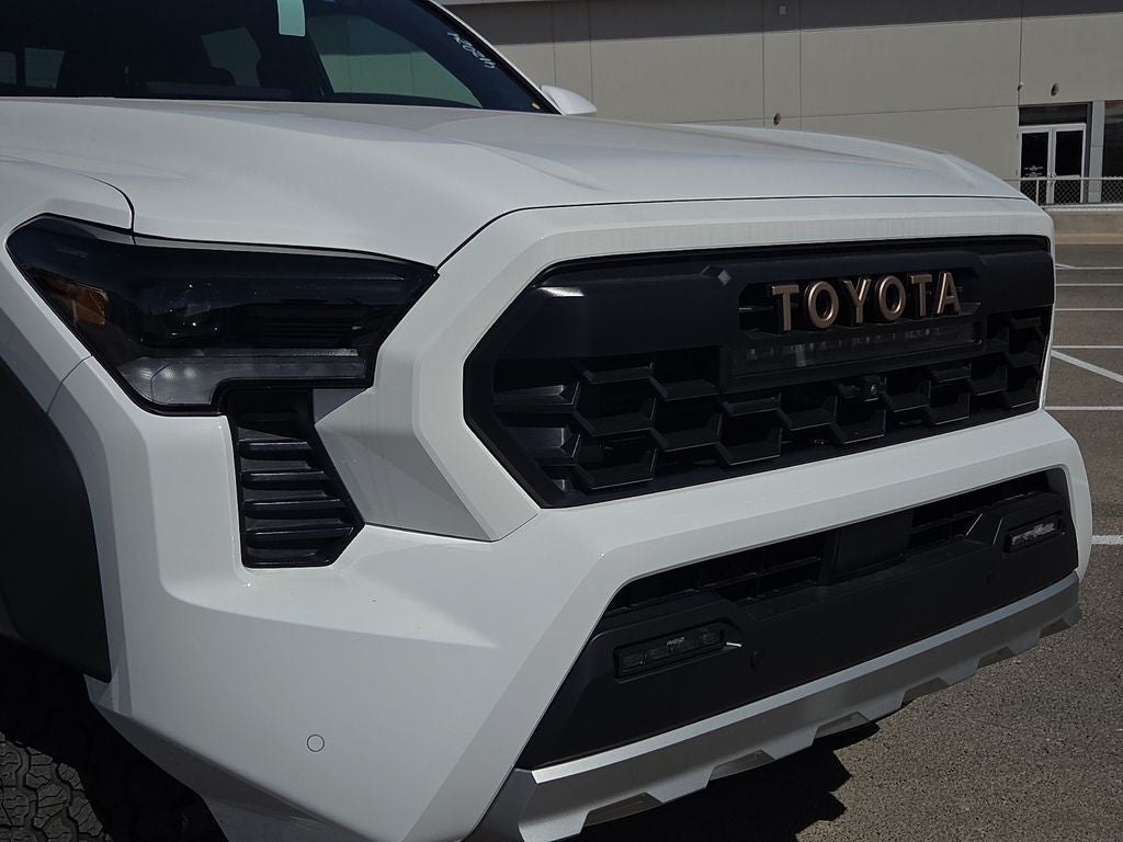 2026 Toyota Tacoma Hybrid Trailhunter