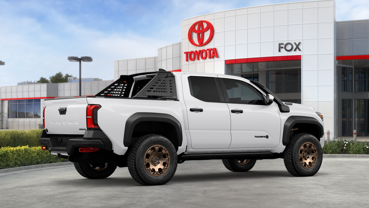2026 Toyota Tacoma Hybrid Trailhunter