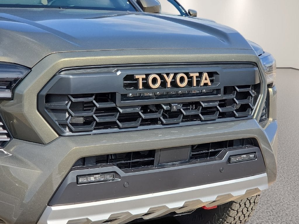 2026 Toyota Tacoma Hybrid Trailhunter