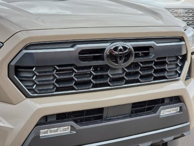2026 Toyota Tacoma Hybrid TRD Off Road