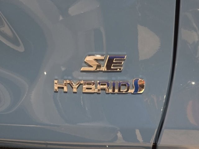 2022 Toyota RAV4 Hybrid SE