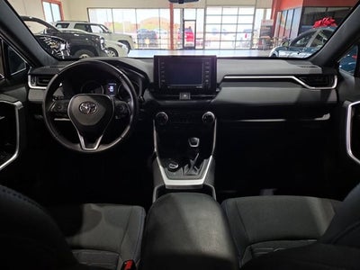 2022 Toyota RAV4 Hybrid SE