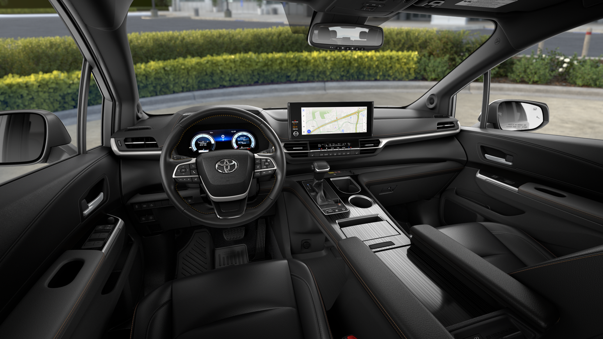 2026 Toyota Sienna Woodland Edition 7 Passenger