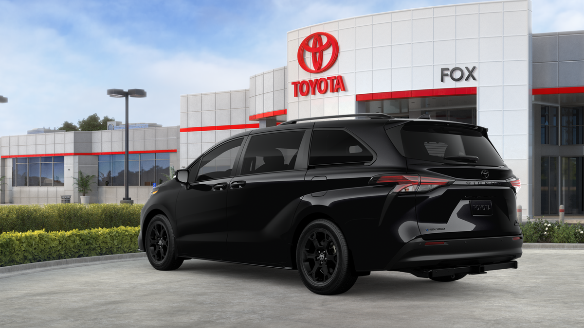 2026 Toyota Sienna Woodland Edition 7 Passenger