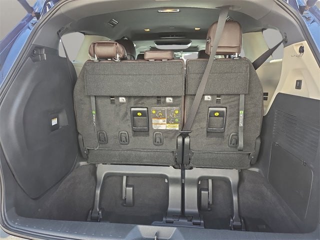 2023 Toyota Sienna Platinum 7 Passenger