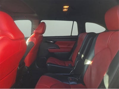 2022 Toyota Highlander XSE