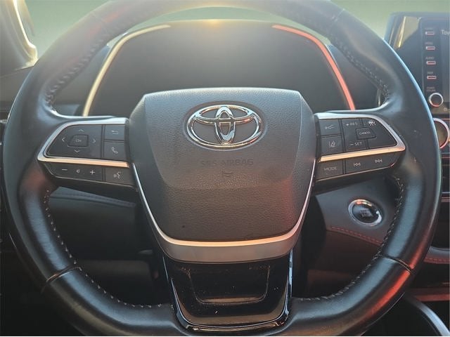 2022 Toyota Highlander XSE