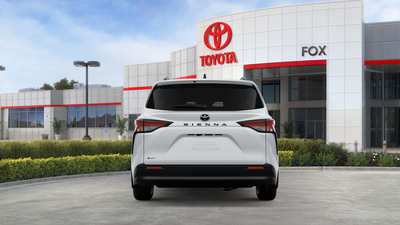 2026 Toyota Sienna LE 8 Passenger