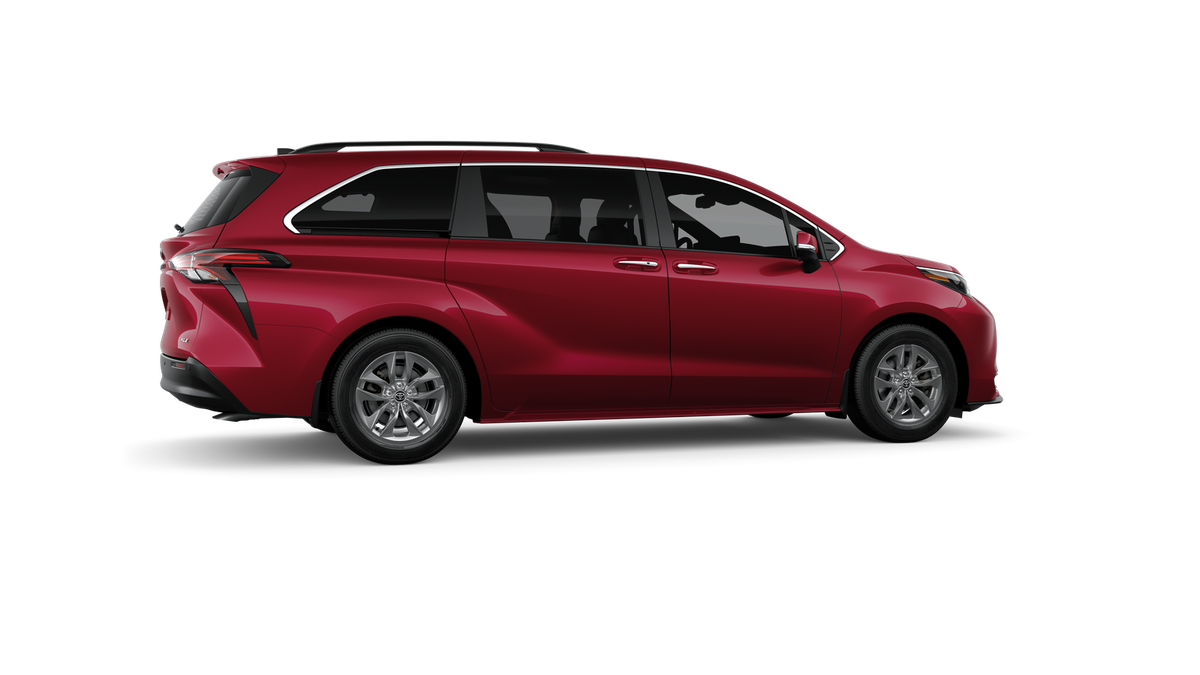 2026 Toyota Sienna XLE 8 Passenger