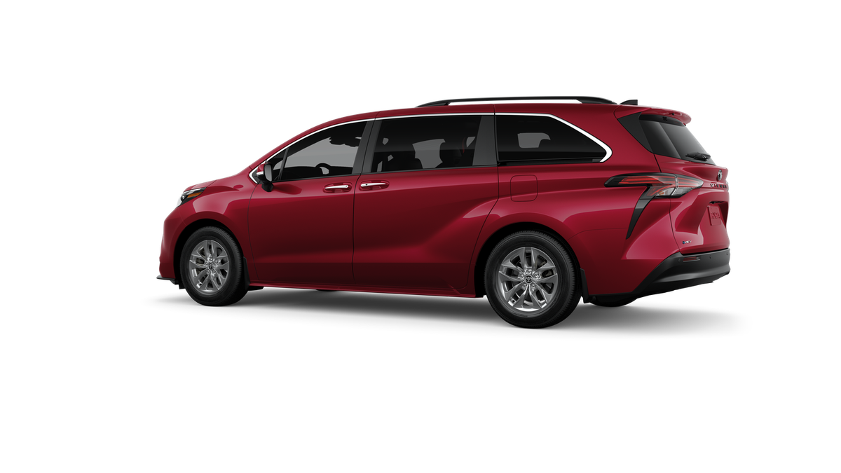 2026 Toyota Sienna XLE 8 Passenger