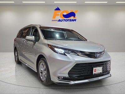 2023 Toyota Sienna XLE