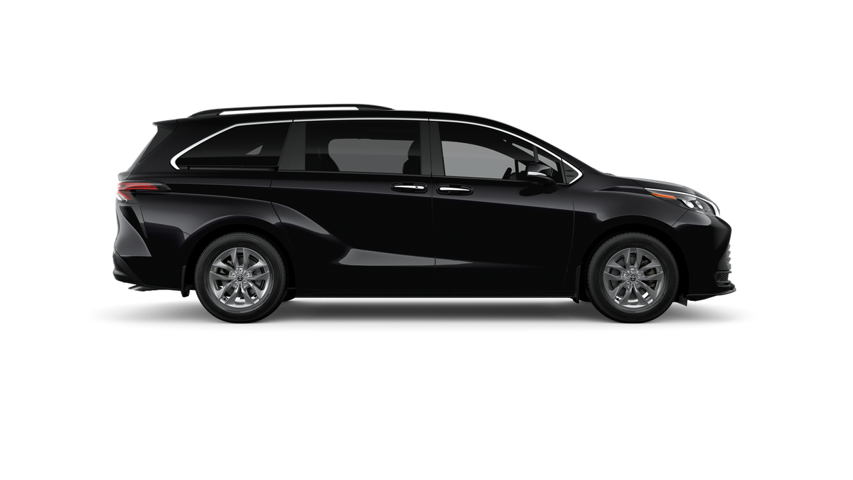 2026 Toyota Sienna XLE 8 Passenger