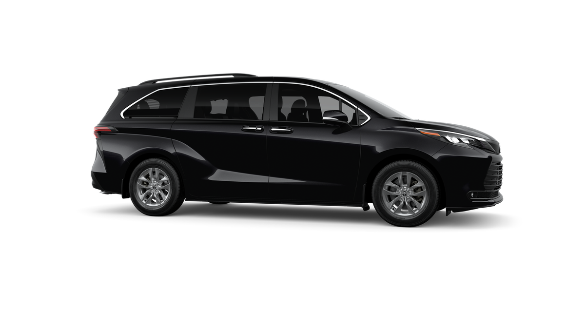 2026 Toyota Sienna XLE 8 Passenger