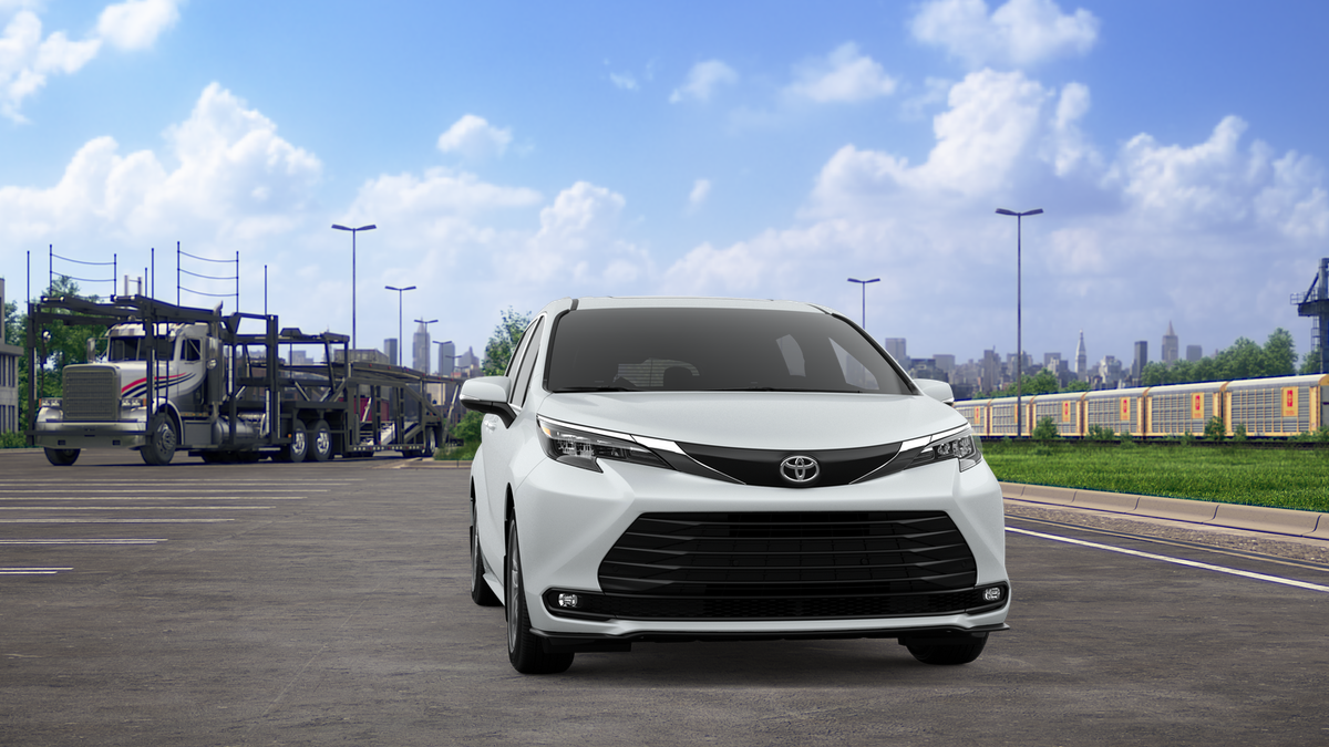 2026 Toyota Sienna XLE 8 Passenger