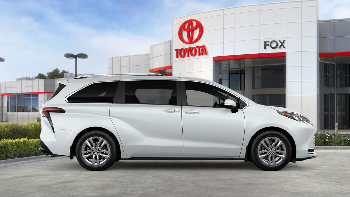 2026 Toyota Sienna Limited 7 Passenger