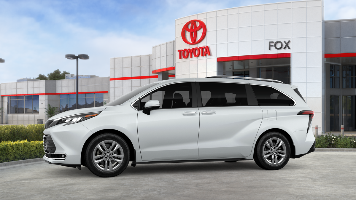 2026 Toyota Sienna Limited 7 Passenger