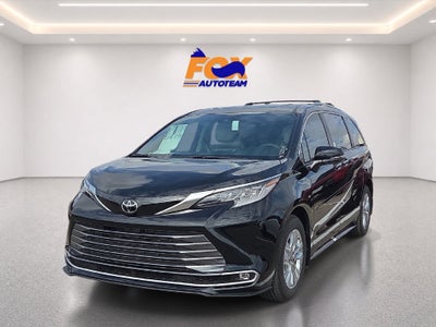 2026 Toyota Sienna Limited 7 Passenger