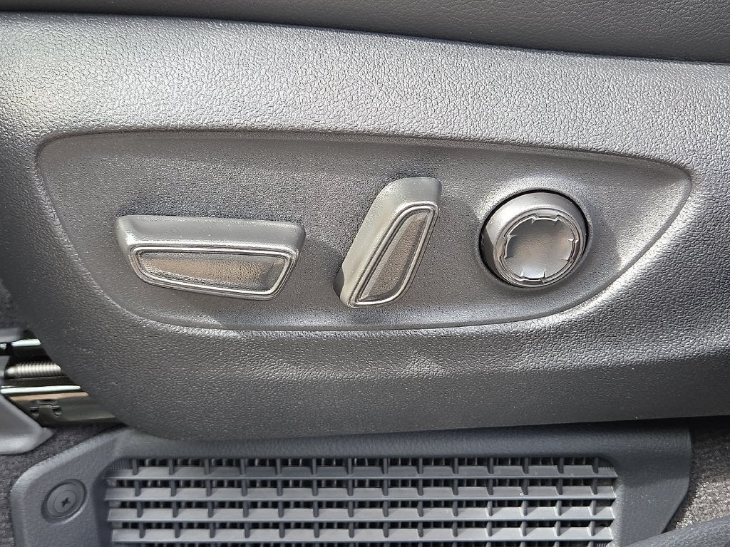 2026 Toyota Sienna Limited 7 Passenger