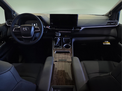 2026 Toyota Sienna Limited 7 Passenger