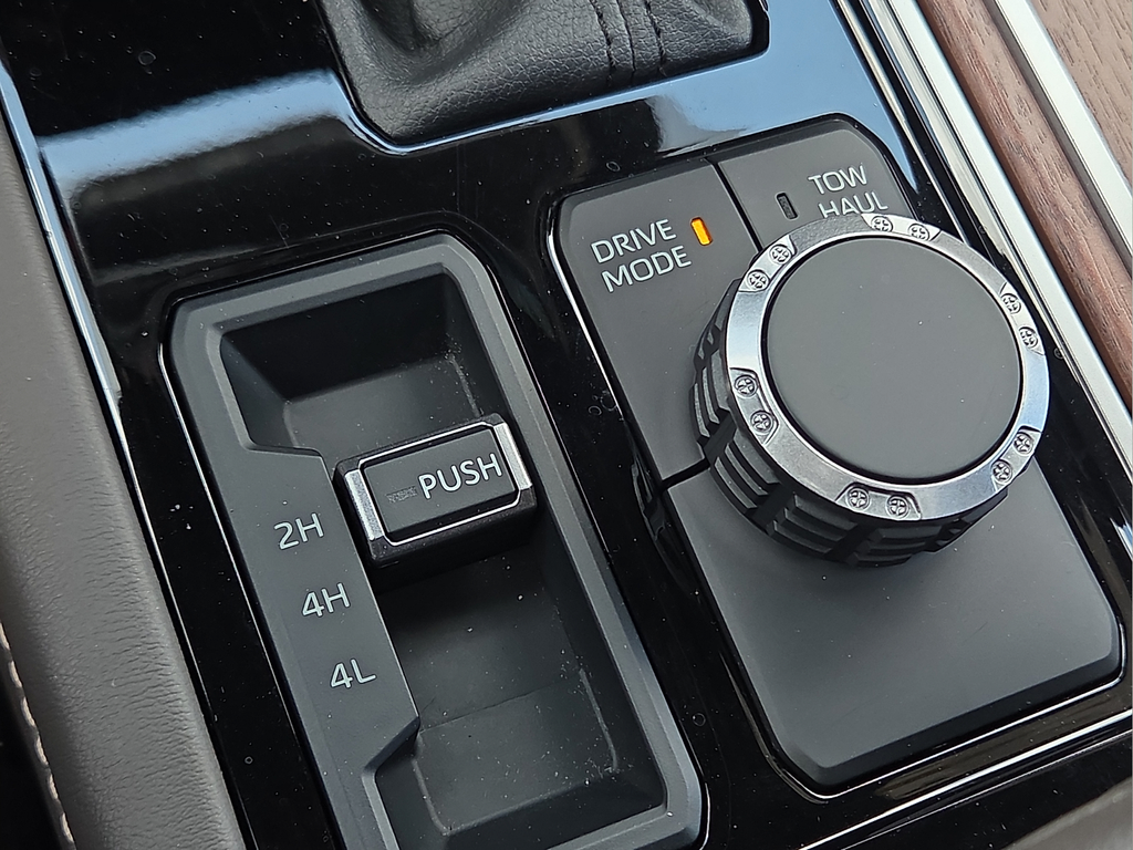 2025 Toyota Tundra Hybrid 1794 Edition