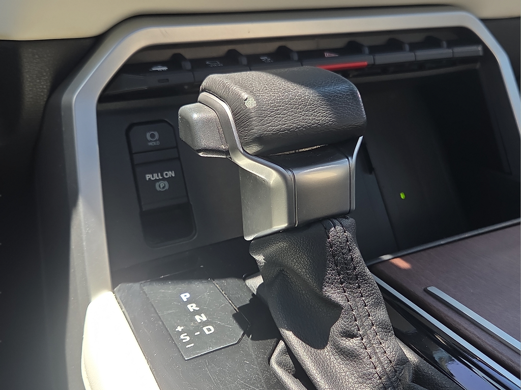 2023 Toyota Tundra Hybrid Capstone
