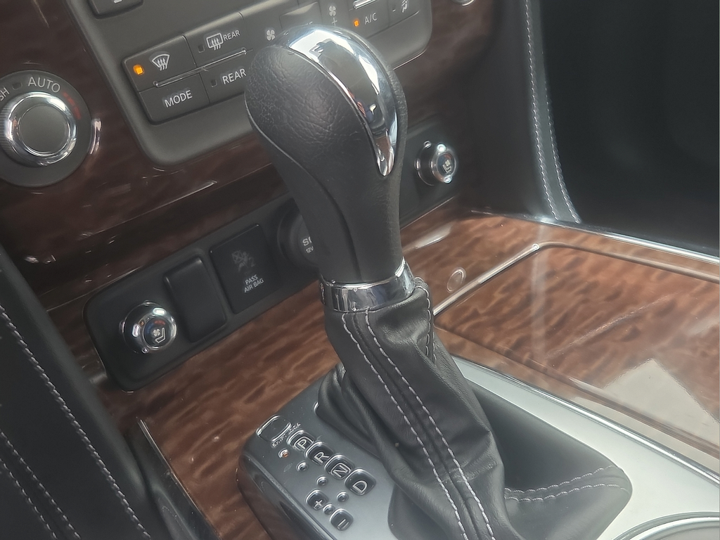 2020 Nissan Armada Platinum