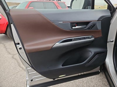 2023 Toyota Venza LE