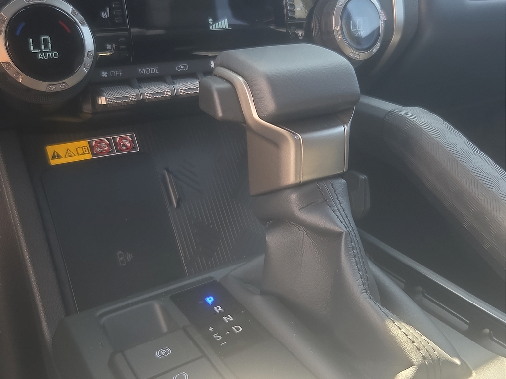 2026 Toyota 4Runner i-FORCE MAX Hybrid Platinum