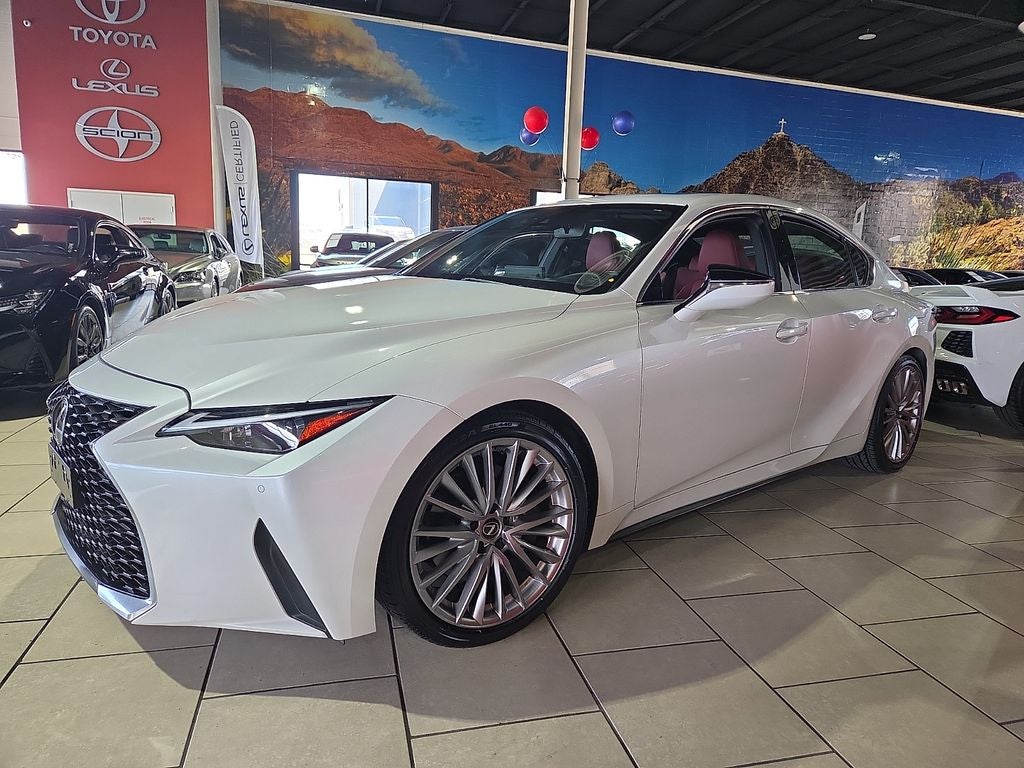 2023 Lexus IS 300