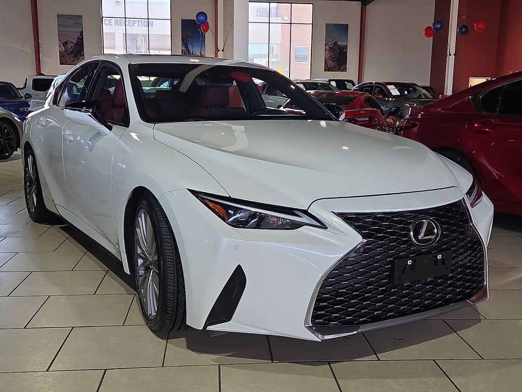 2023 Lexus IS 300