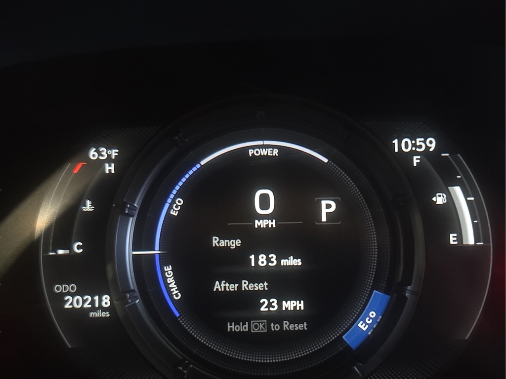 2023 Lexus UX 250h F SPORT Handling