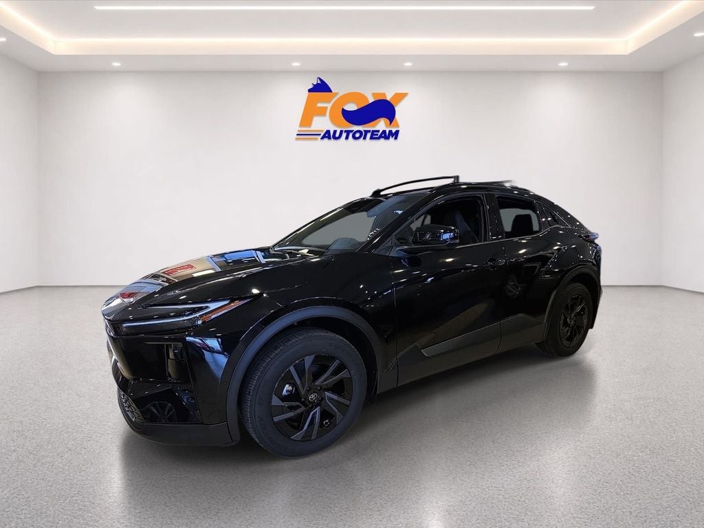2027 Toyota C-HR SE