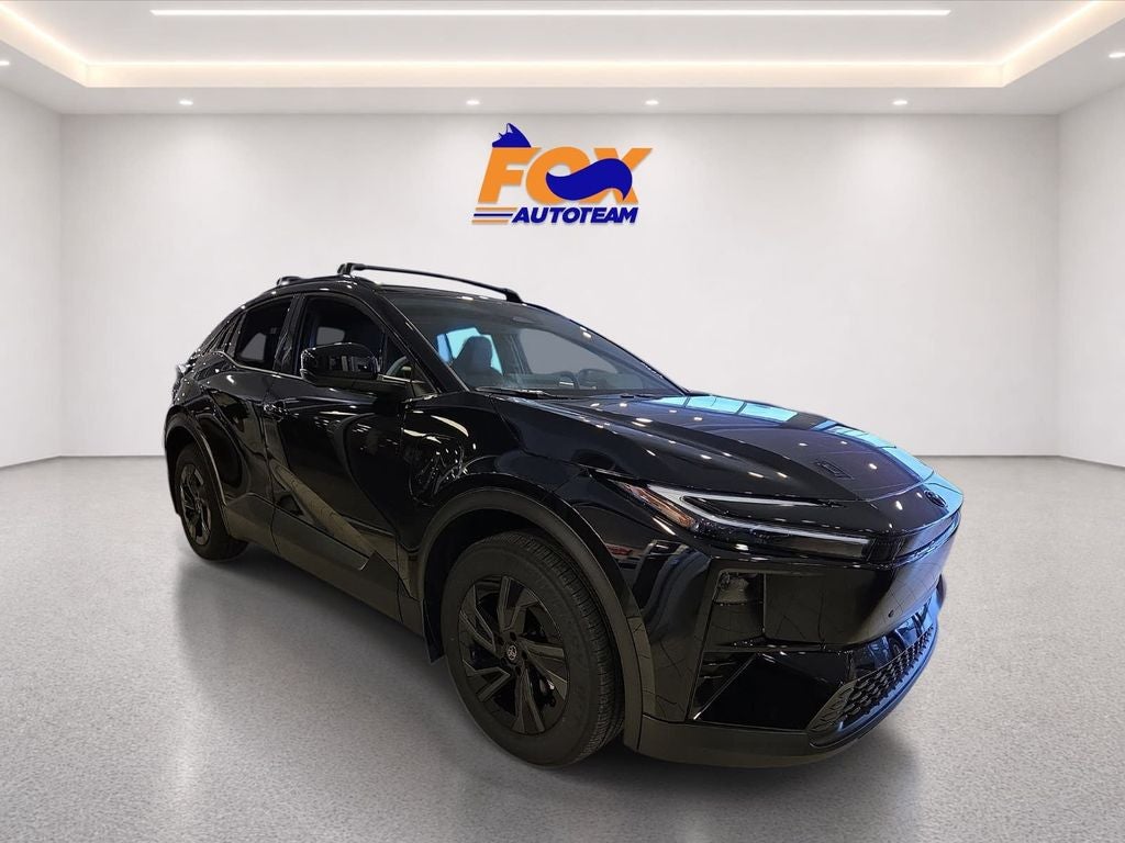 2027 Toyota C-HR SE