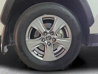 2022 Toyota RAV4 Hybrid XLE