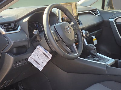 2025 Toyota RAV4 Hybrid XLE