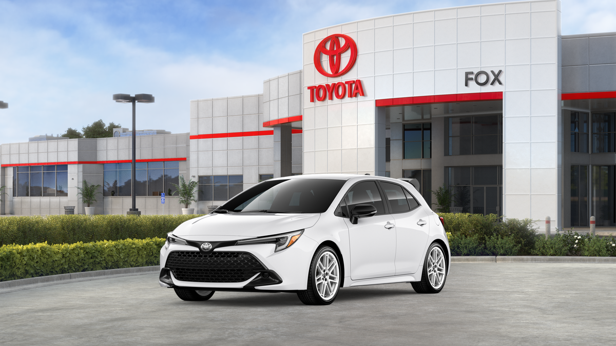 2026 Toyota Corolla Hatchback SE