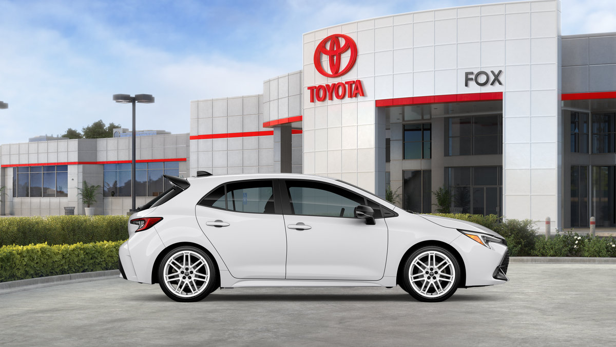 2026 Toyota Corolla Hatchback SE