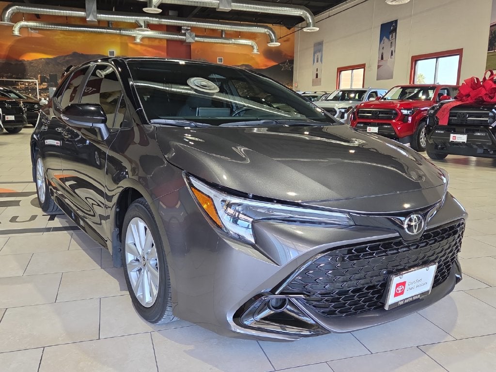 2026 Toyota Corolla Hatchback SE