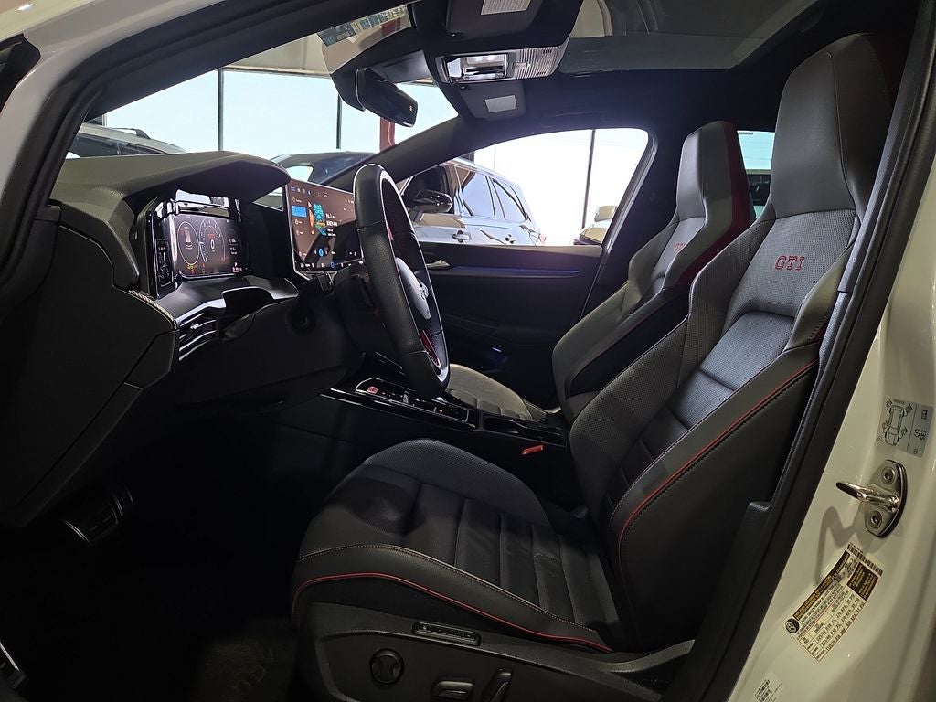 2025 Volkswagen Golf GTI 2.0T SE