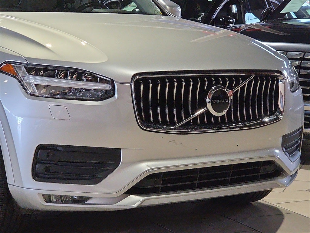 2021 Volvo XC90 T5 Momentum